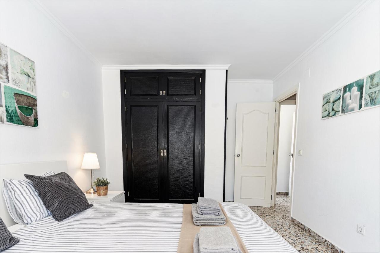 Andaluz Apartments - Algarrobo Нерха Экстерьер фото