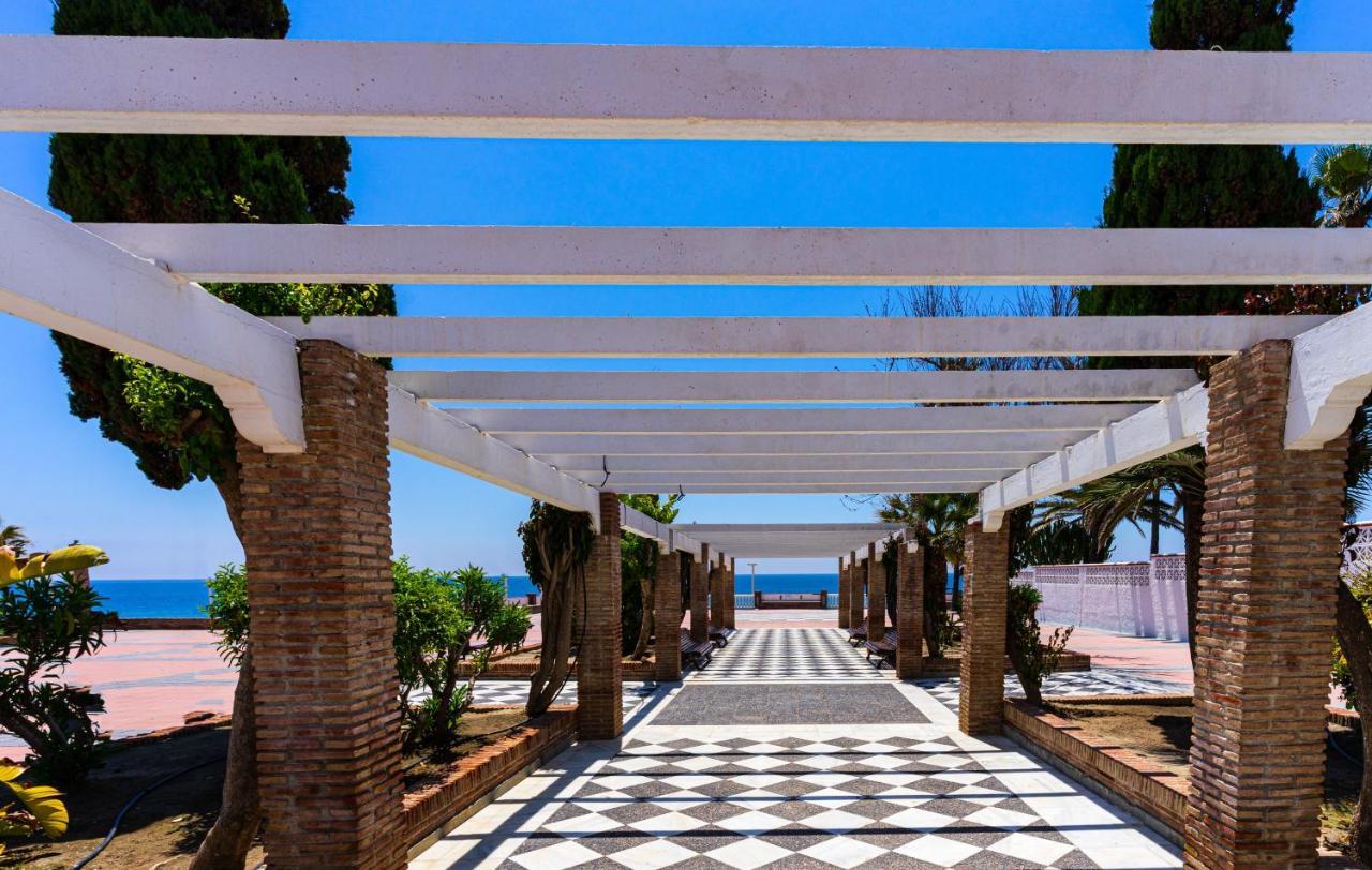 Andaluz Apartments - Algarrobo Нерха Экстерьер фото