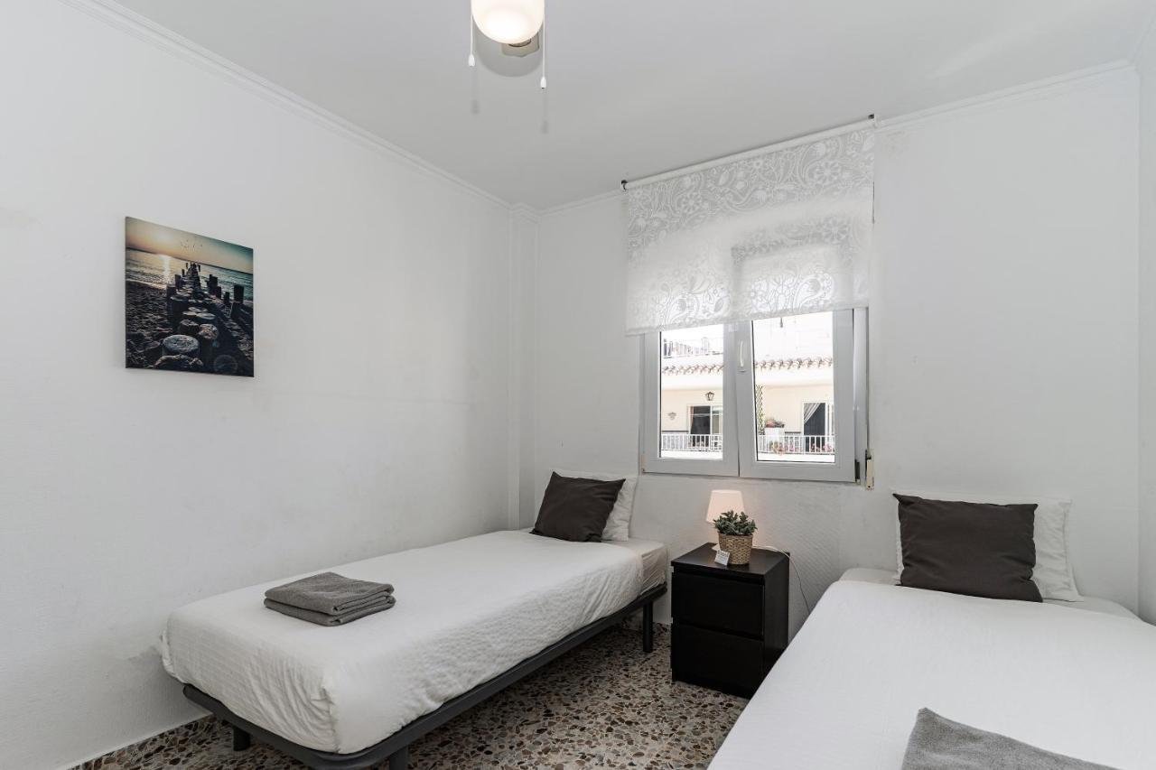 Andaluz Apartments - Algarrobo Нерха Экстерьер фото